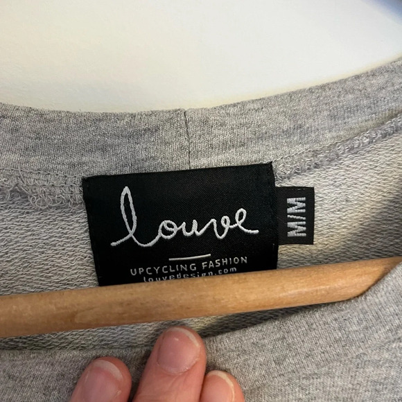 Louve Gray Long Sleeve Top size medium - Picture 4 of 7